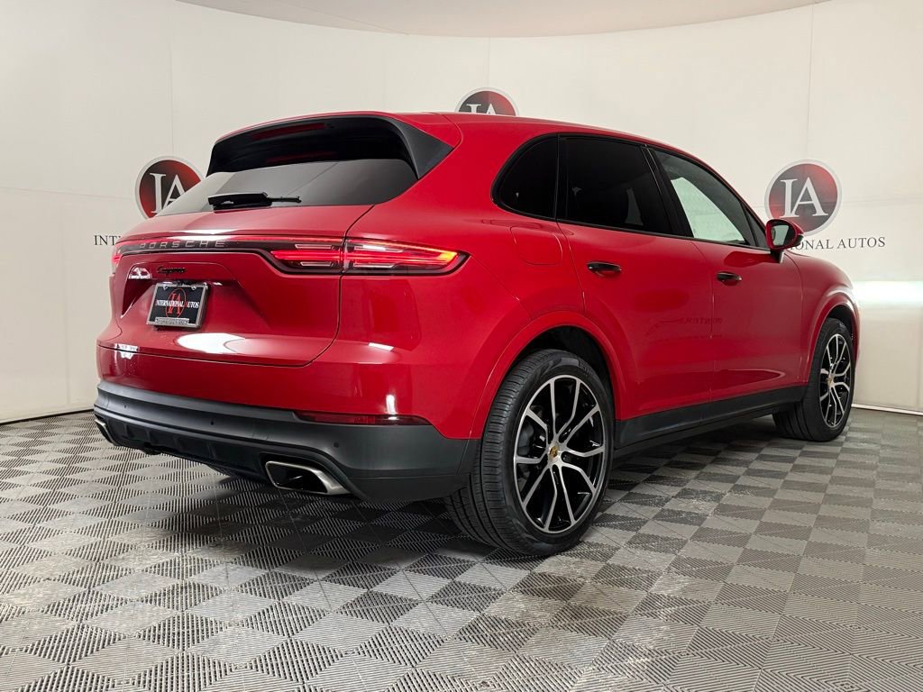 Used 2023 Porsche Cayenne image 8