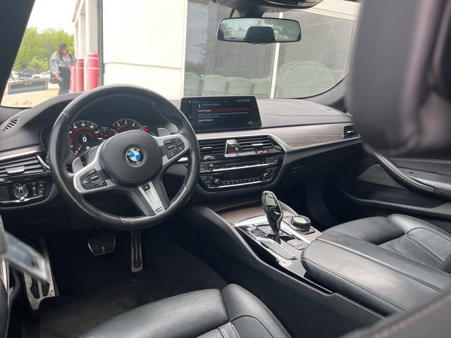 Used 2018 BMW M550i xDrive image 13
