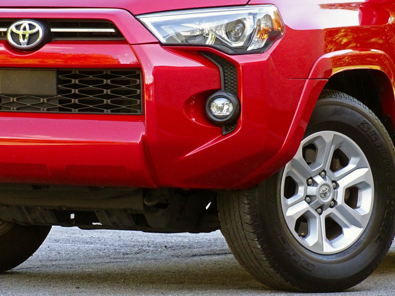 Used 2024 Toyota 4Runner SR5 RWD image 11
