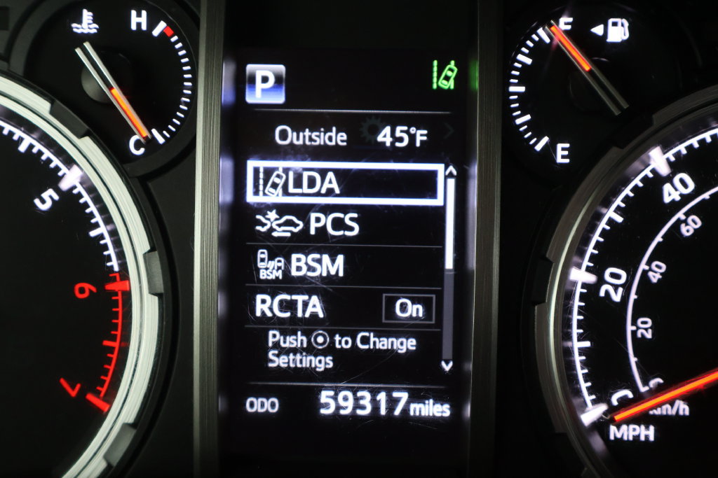 Certified 2022 Toyota 4Runner Limited AWD/4WD image 3
