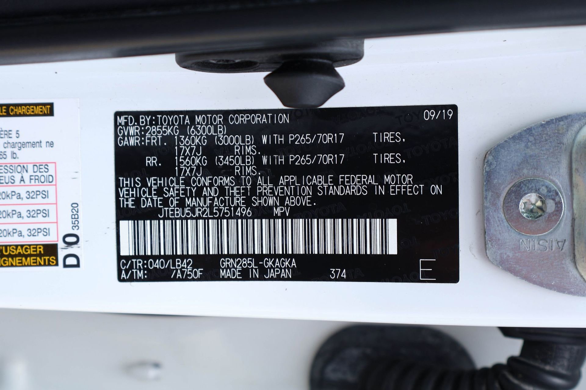 Used 2020 Toyota 4Runner SR5 Premium w/ Moonroof Package AWD/4WD image 21
