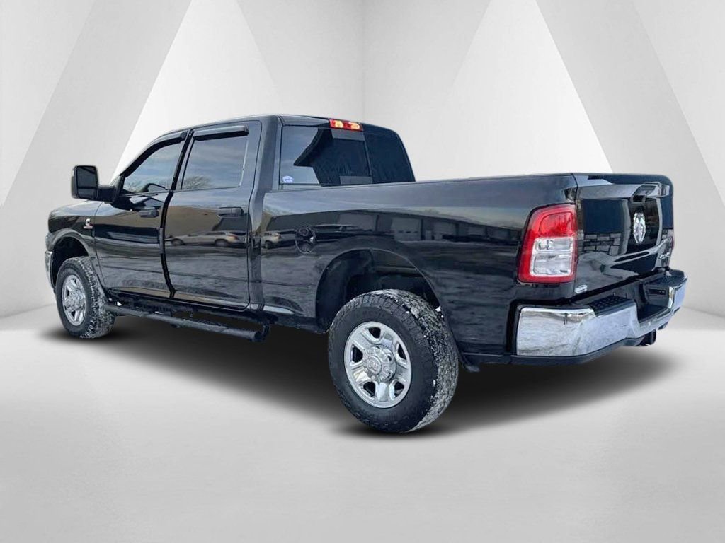Used 2024 RAM 3500 Tradesman w/ Chrome Appearance Group image 5
