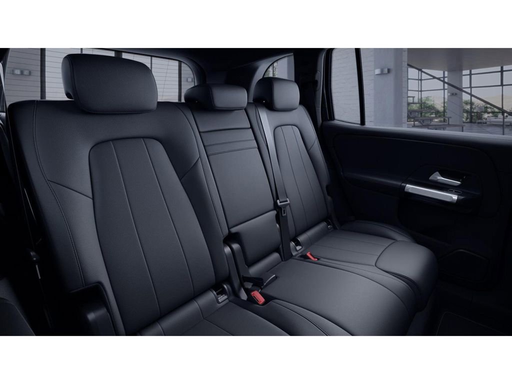 Certified 2022 Mercedes-Benz GLB 250 4MATIC image 5