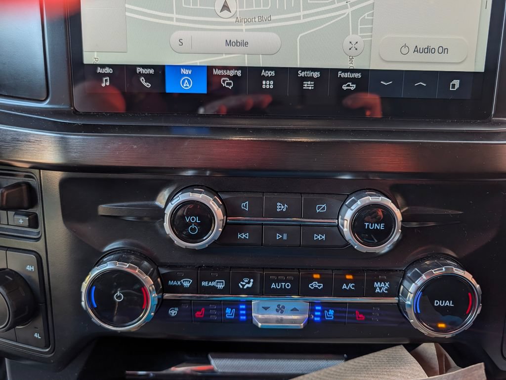 Used 2024 Ford F350 Lariat AWD/4WD image 17