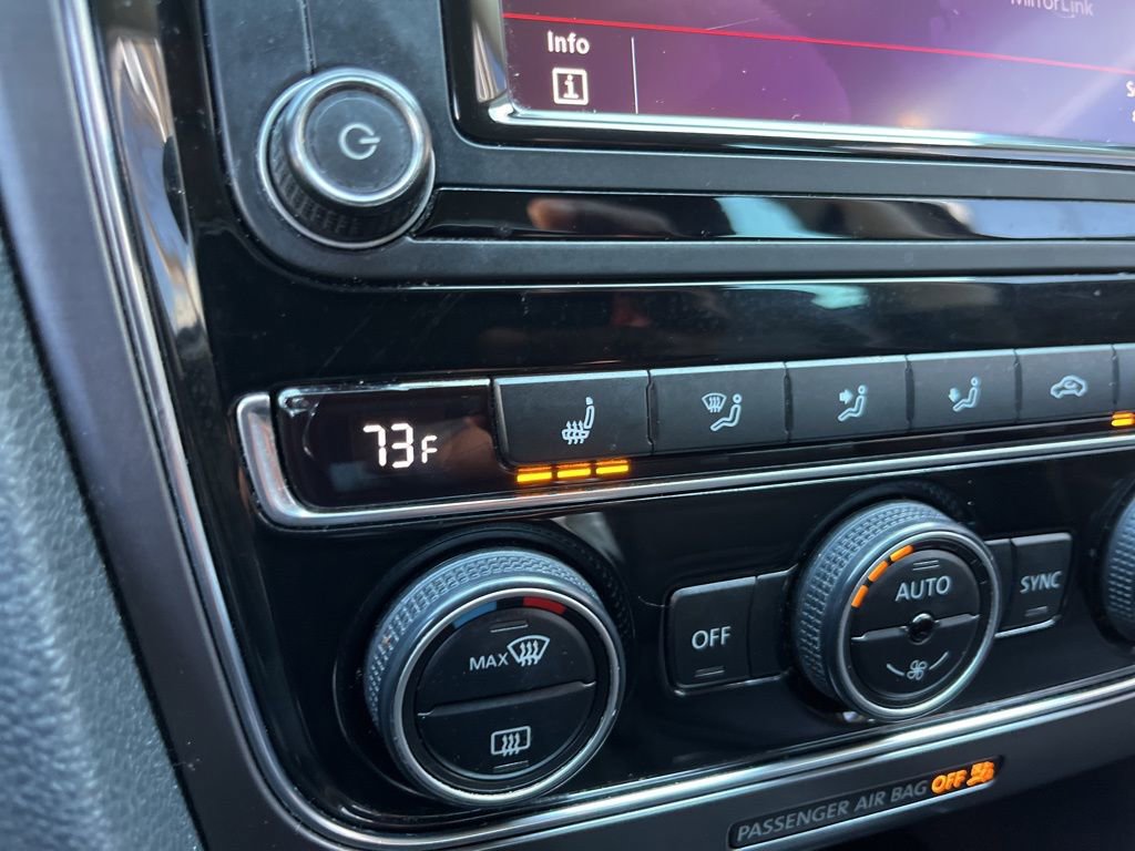 Used 2017 Volkswagen Passat 1.8T R-Line image 58