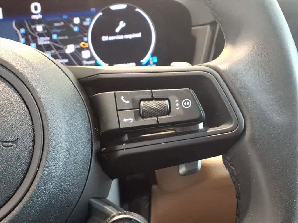Used 2025 Porsche Cayenne E-Hybrid image 16