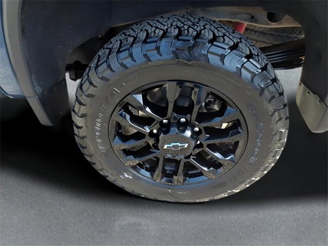 Used 2025 Chevrolet Silverado 2500 LT w/ Trail Boss Package image 7