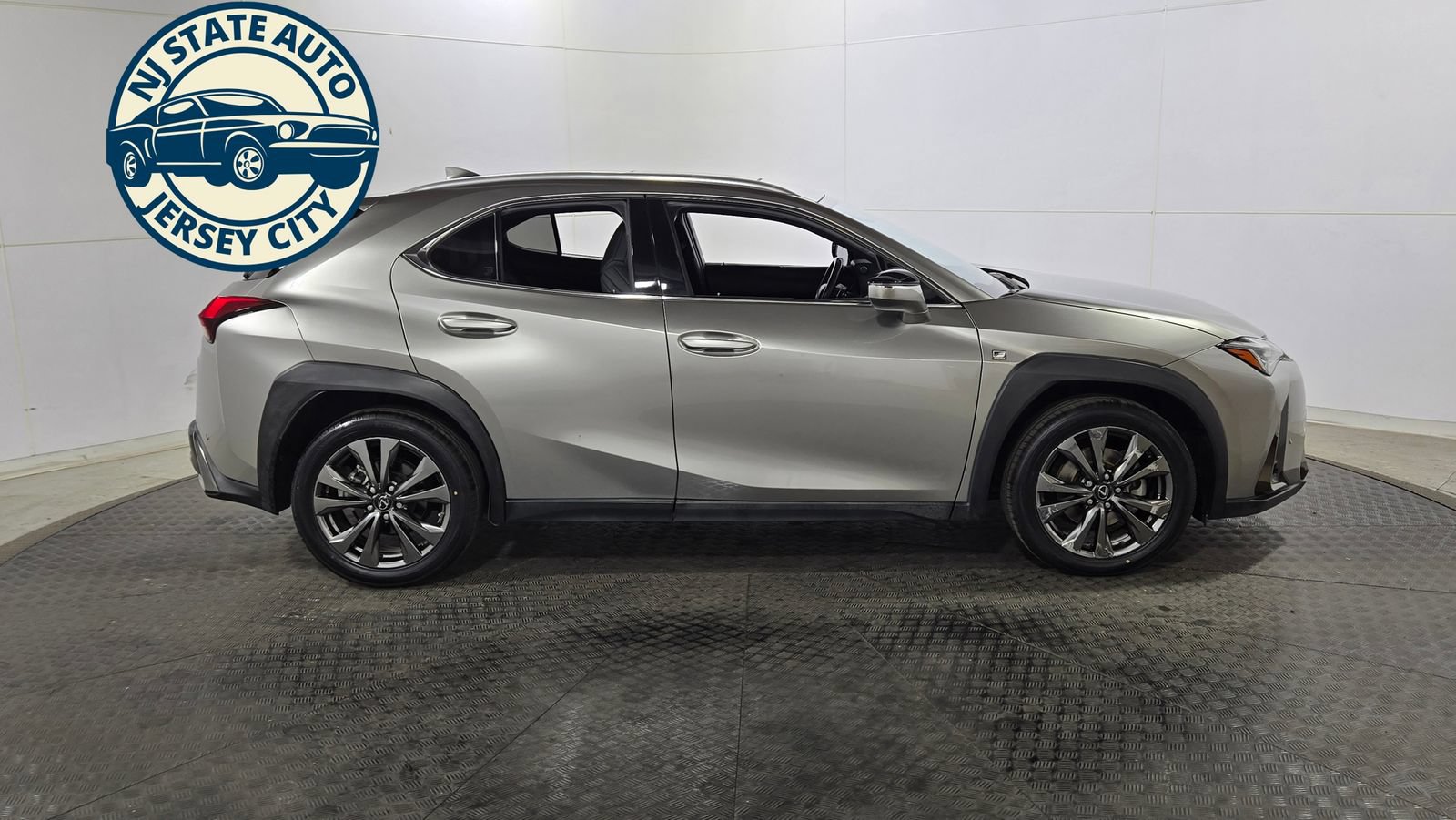 Used 2021 Lexus UX 200 F Sport w/ Accessory Package (Z1) FWD image 8