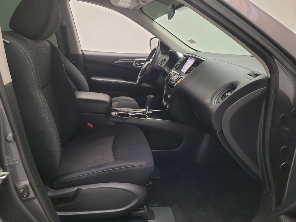 Used 2019 Nissan Pathfinder S FWD image 21