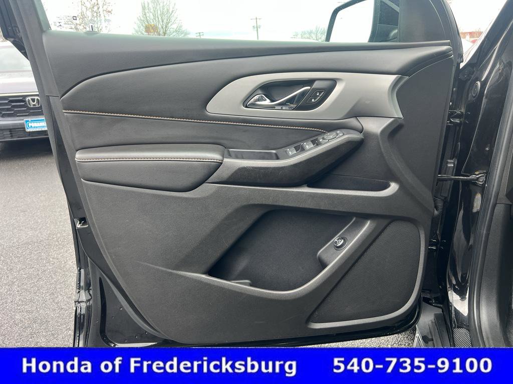 Used 2021 Chevrolet Traverse LT w/ LPO, 'HIT The Road' Package image 15