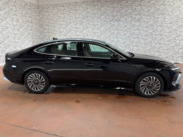 New 2026 Hyundai Sonata Limited FWD image 6