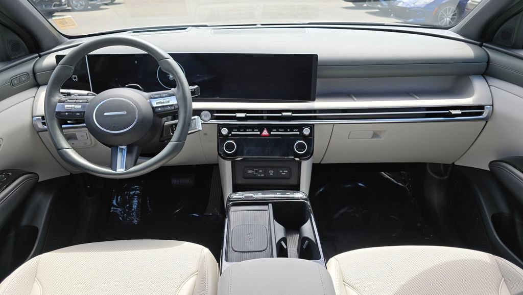 Used 2025 Hyundai Tucson Limited AWD/4WD image 18