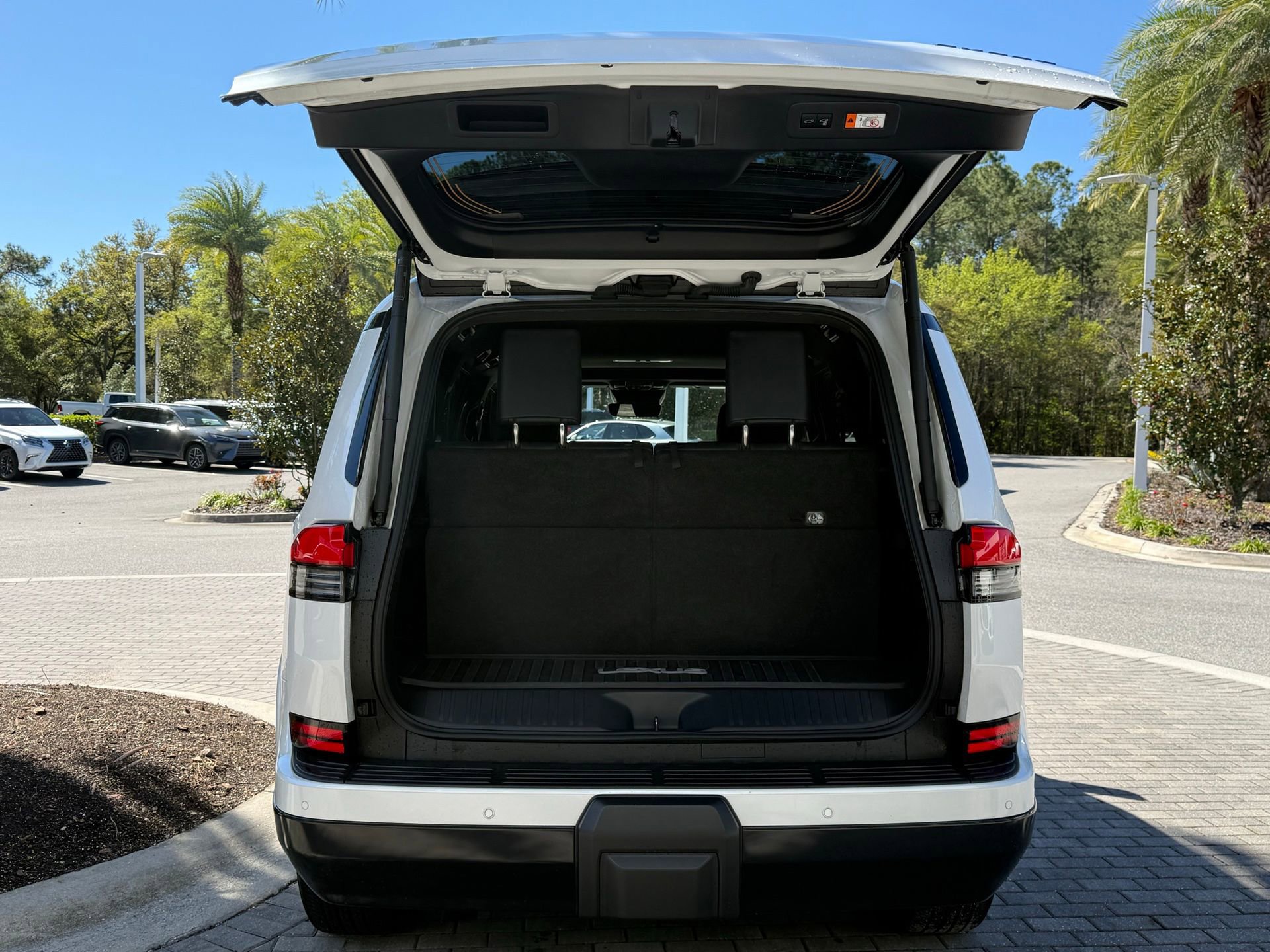 Used 2024 Lexus GX 550 550 Premium+ w/ Accessory Package (Z1) image 23