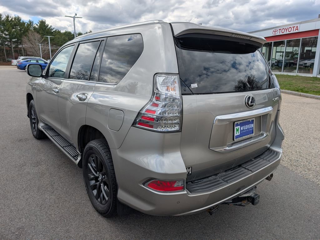 Used 2023 Lexus GX 460 Premium w/ Premium Package image 3
