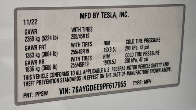 Used 2023 Tesla Model Y Long Range AWD/4WD image 41