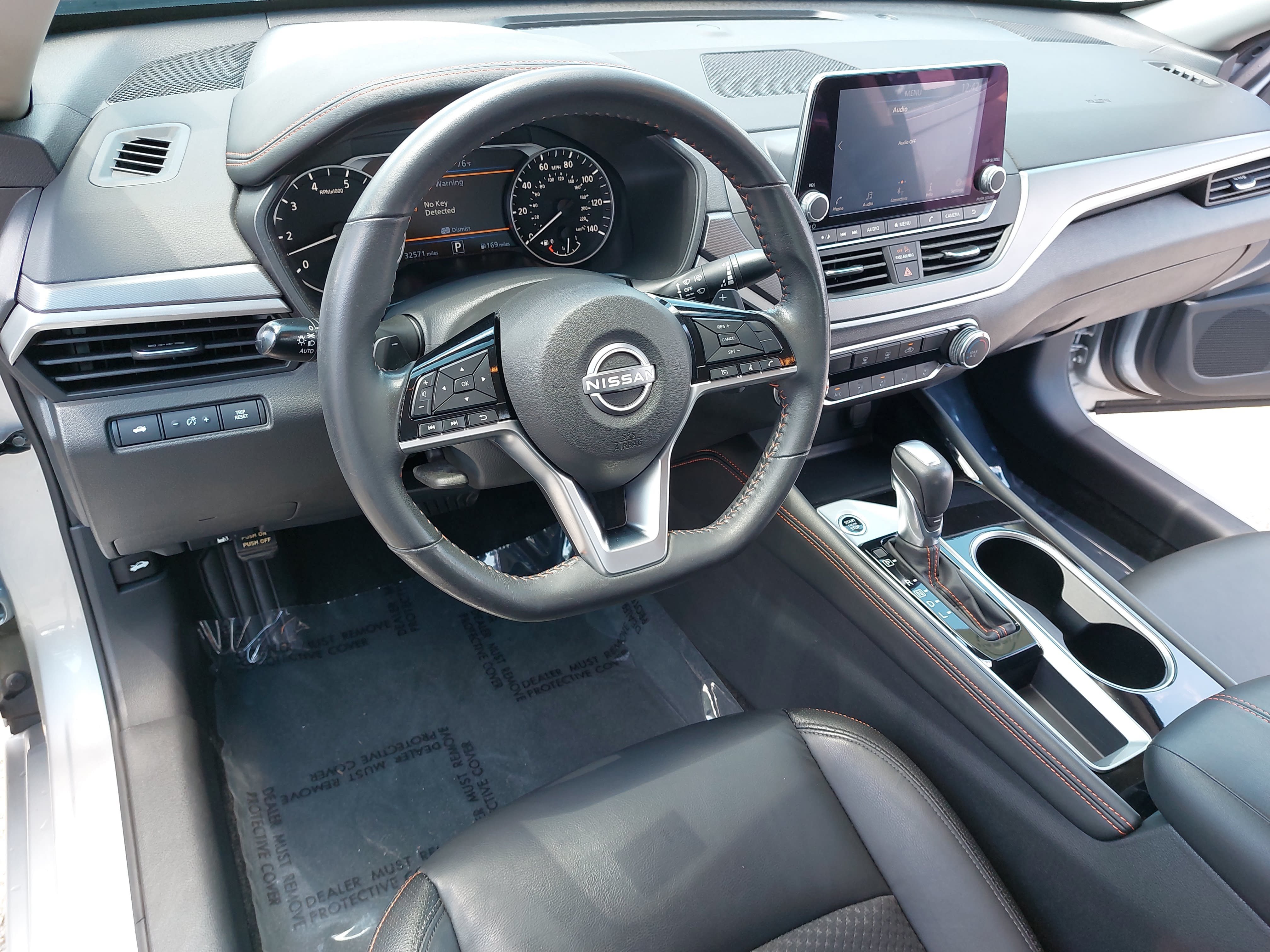 Used 2024 Nissan Altima 2.5 SR FWD image 17