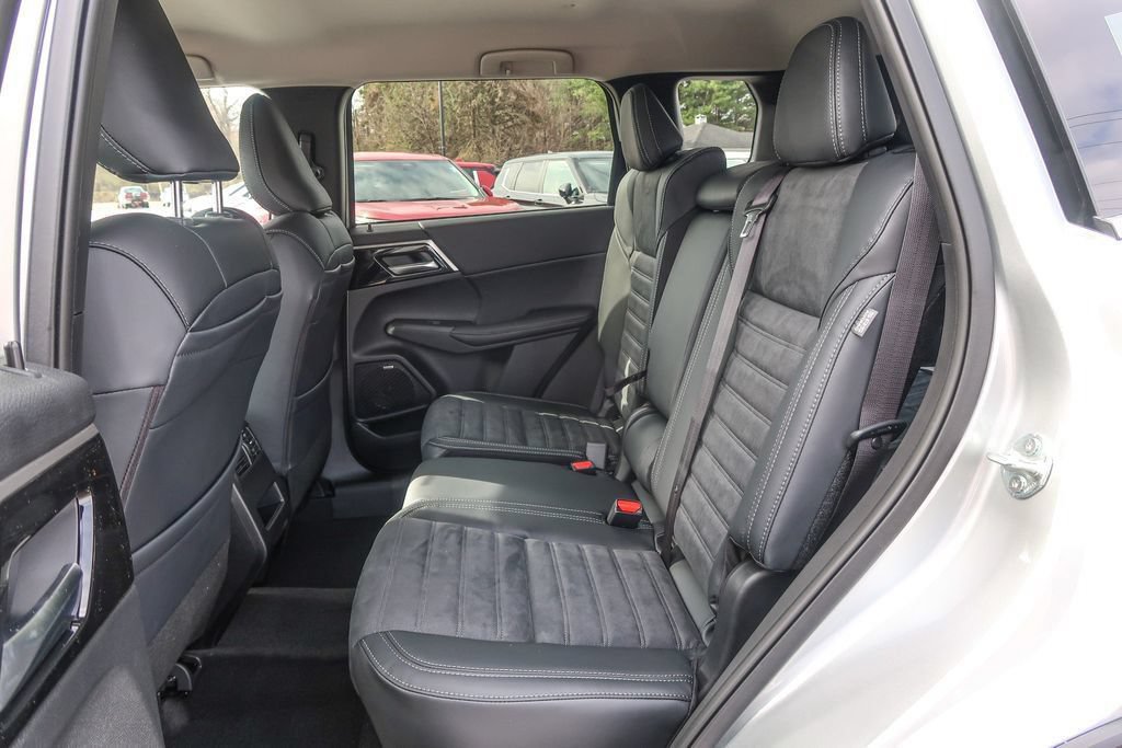 New 2026 Mitsubishi Outlander SE AWD/4WD image 21