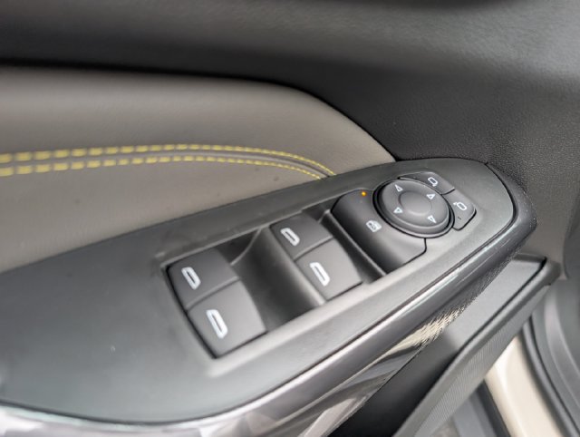 New 2026 Chevrolet Trax ACTIV w/ Sunroof Package FWD image 13