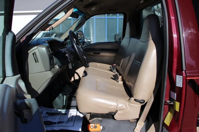 Used 2004 Ford F350 XL AWD/4WD image 8