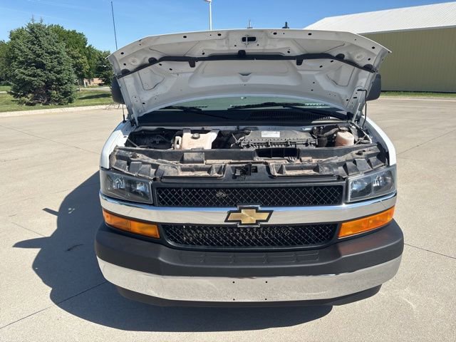 Used 2024 Chevrolet Express 2500 w/ Driver Convenience Package RWD image 26