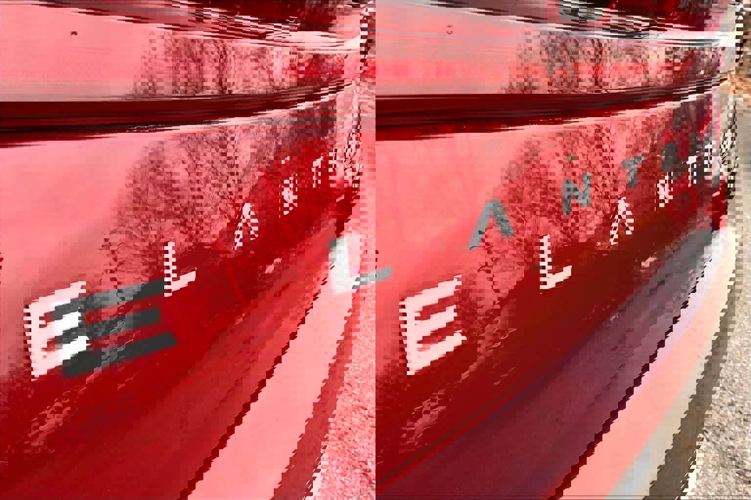 Used 2024 Hyundai Elantra Blue image 10