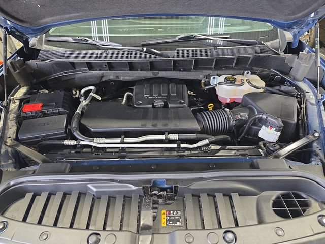 Used 2024 Chevrolet Silverado 1500 LT AWD/4WD image 32