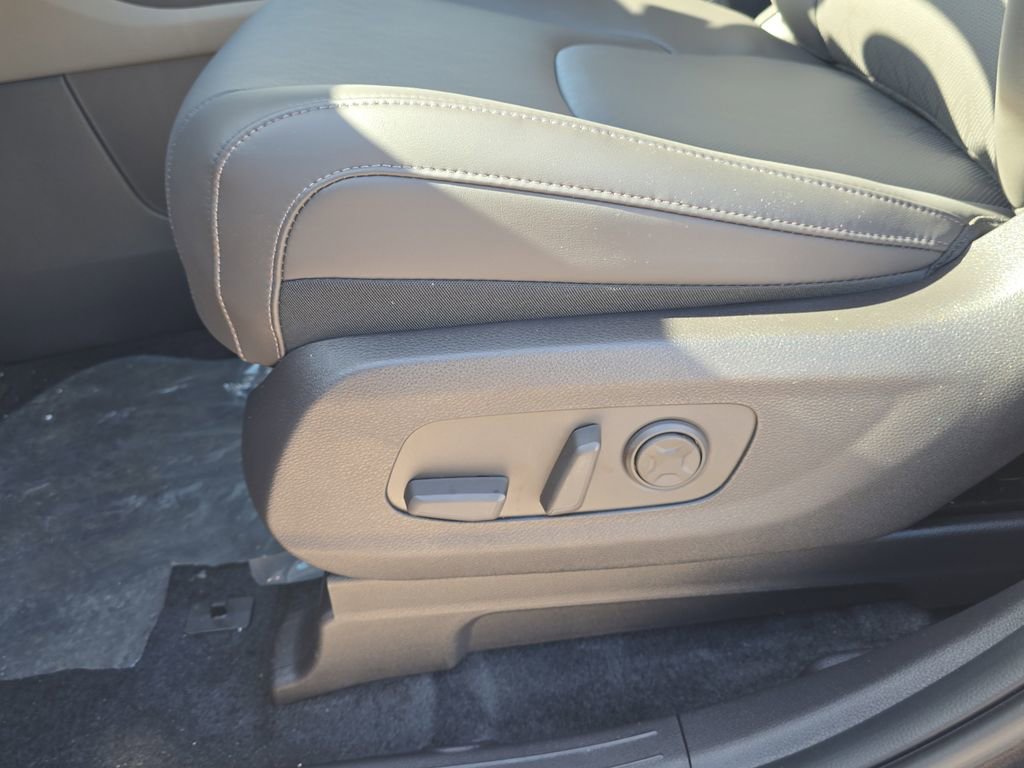 New 2026 Kia Carnival image 21