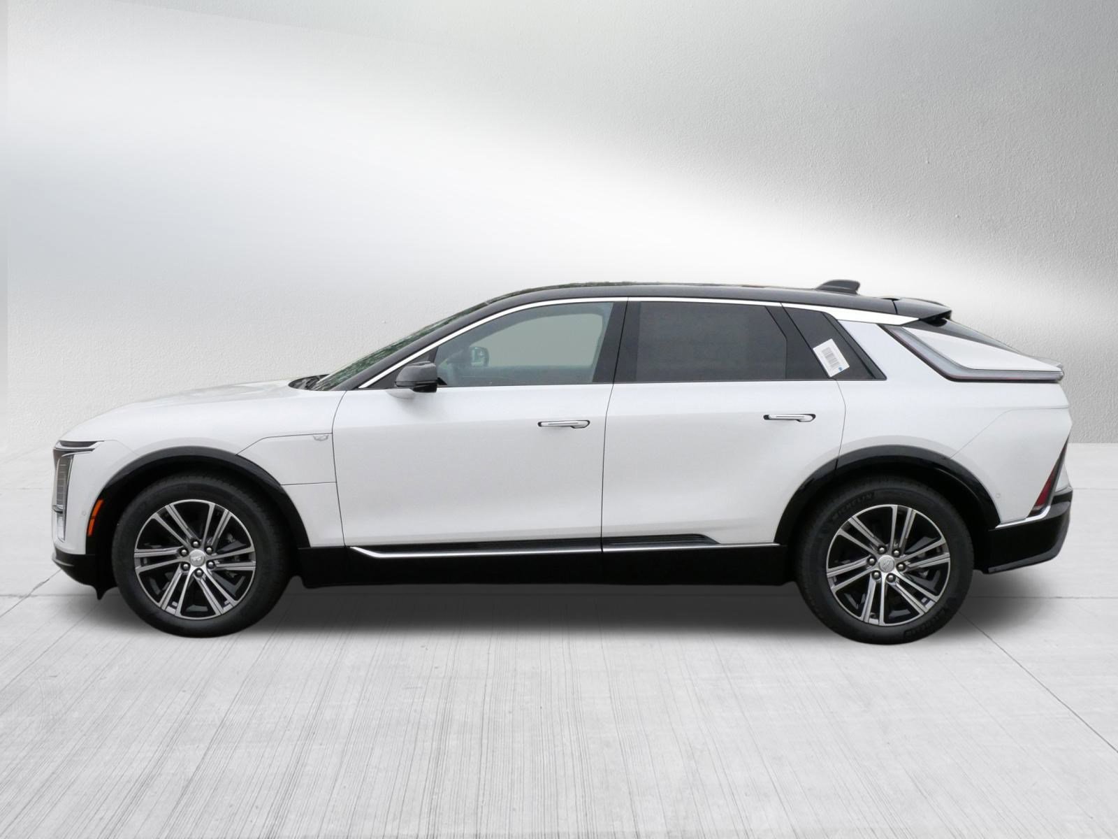New 2025 Cadillac Lyriq Luxury image 4