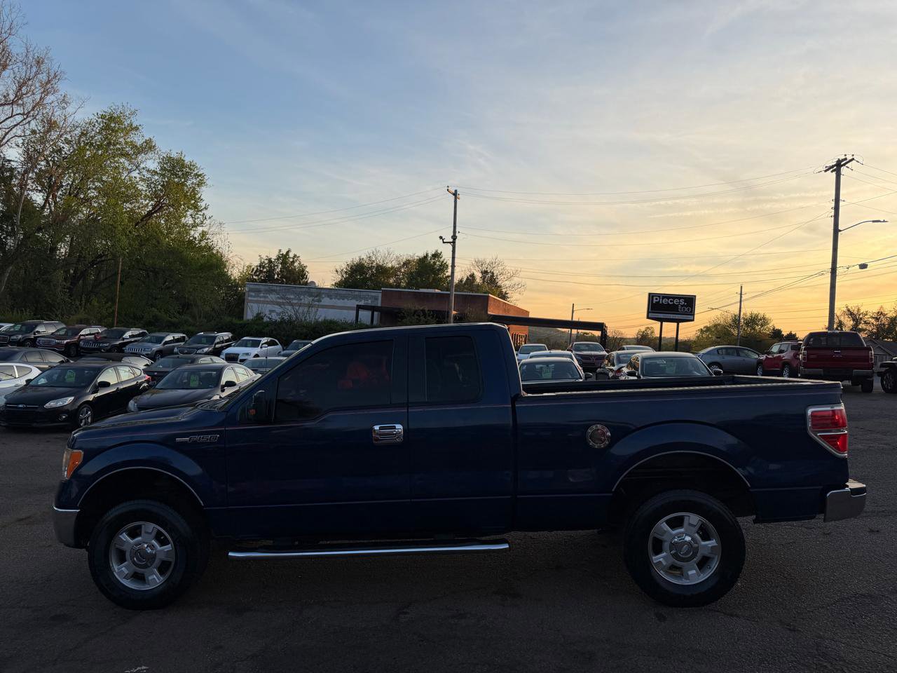 Used 2010 Ford F150 XLT image 8