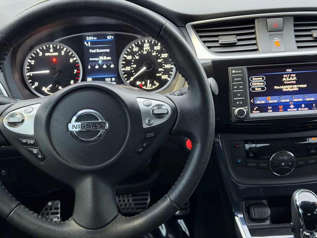 Used 2019 Nissan Sentra SR w/ Premium Package (SR) image 32