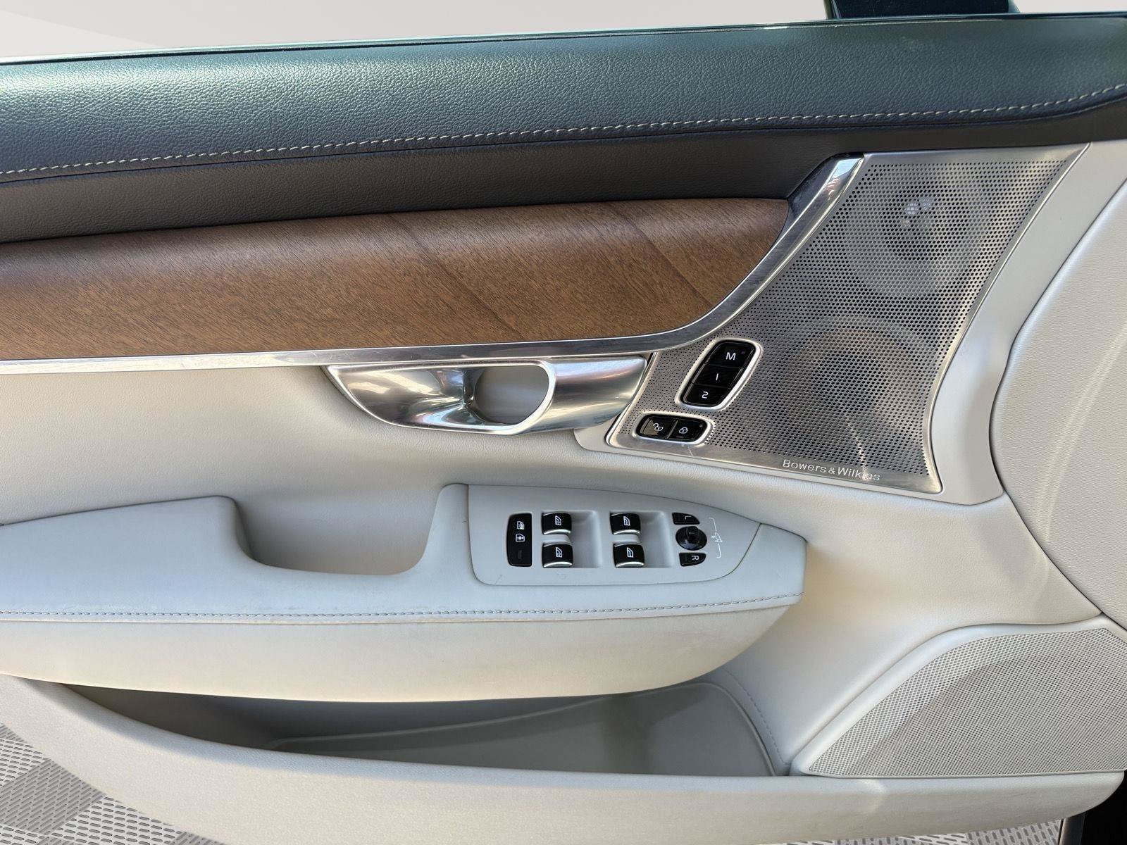 Used 2019 Volvo S90 T8 Inscription w/ Luxury Package AWD/4WD image 12