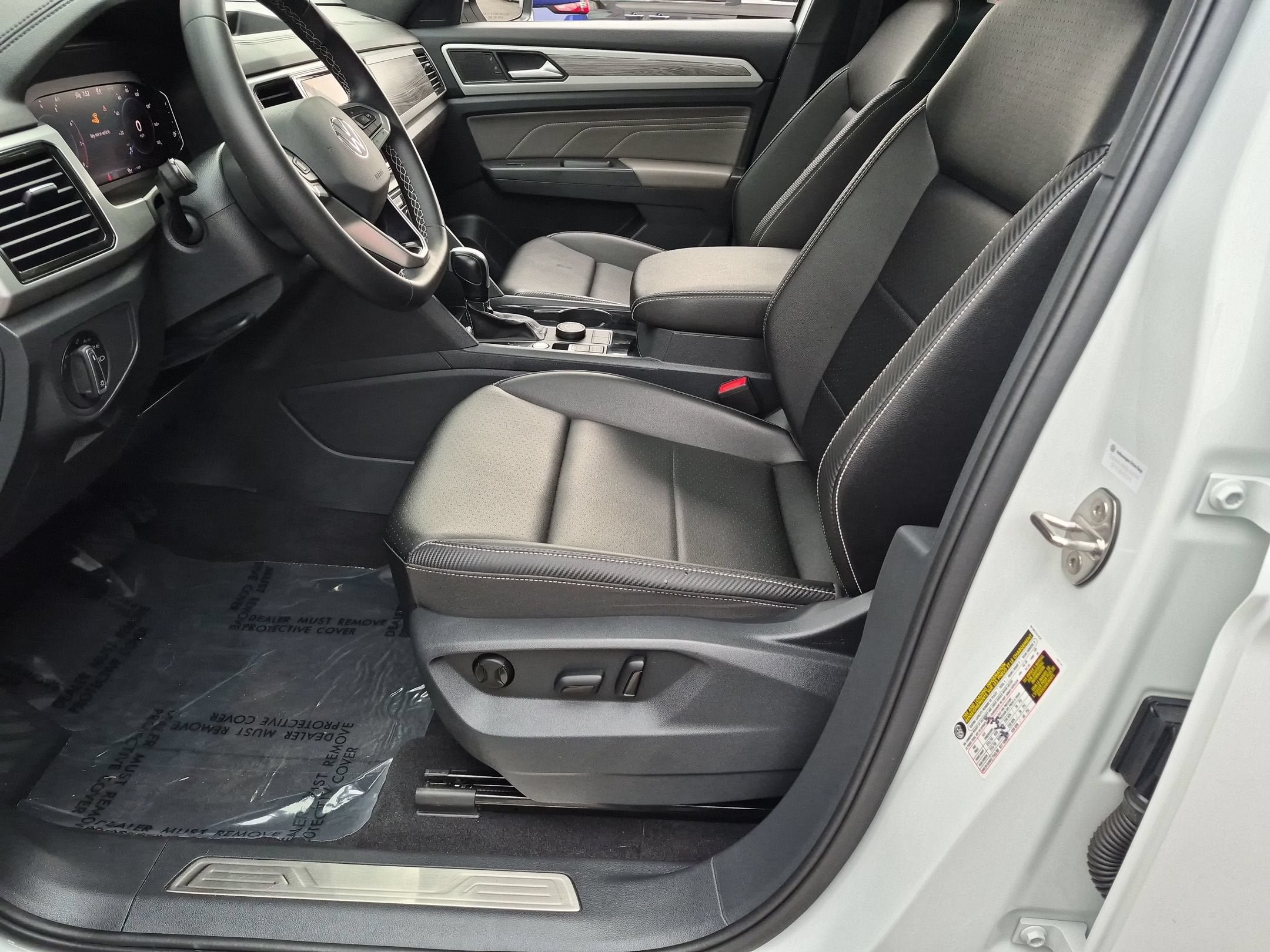 Used 2023 Volkswagen Atlas Cross Sport SE w/ Panoramic Sunroof Package AWD/4WD image 13