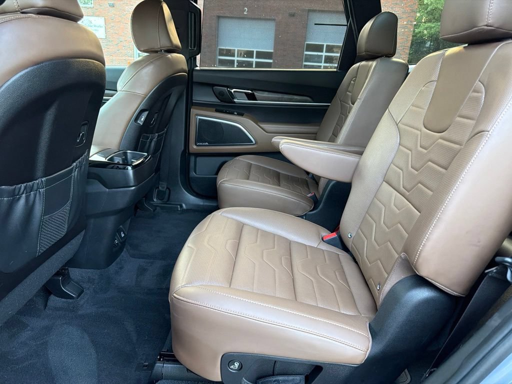 Certified 2022 Kia Telluride SX w/ SX Prestige Package AWD/4WD image 29
