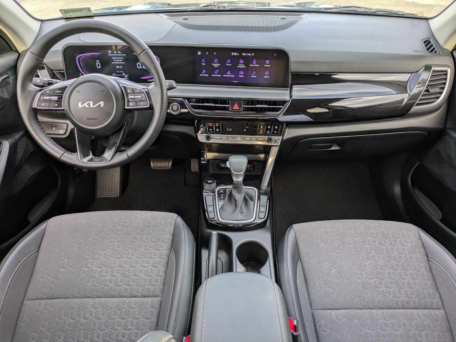 Certified 2025 Kia Seltos S FWD image 12
