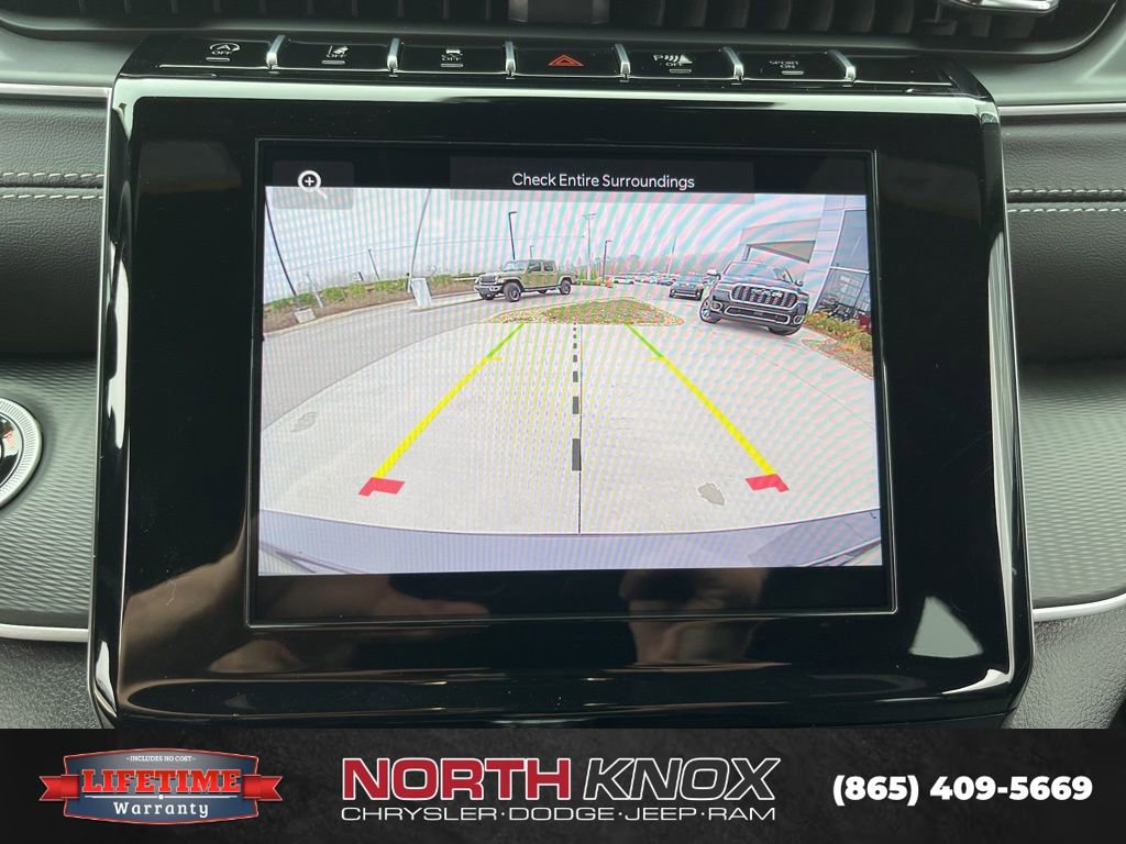 New 2025 Jeep Grand Cherokee L Altitude image 10