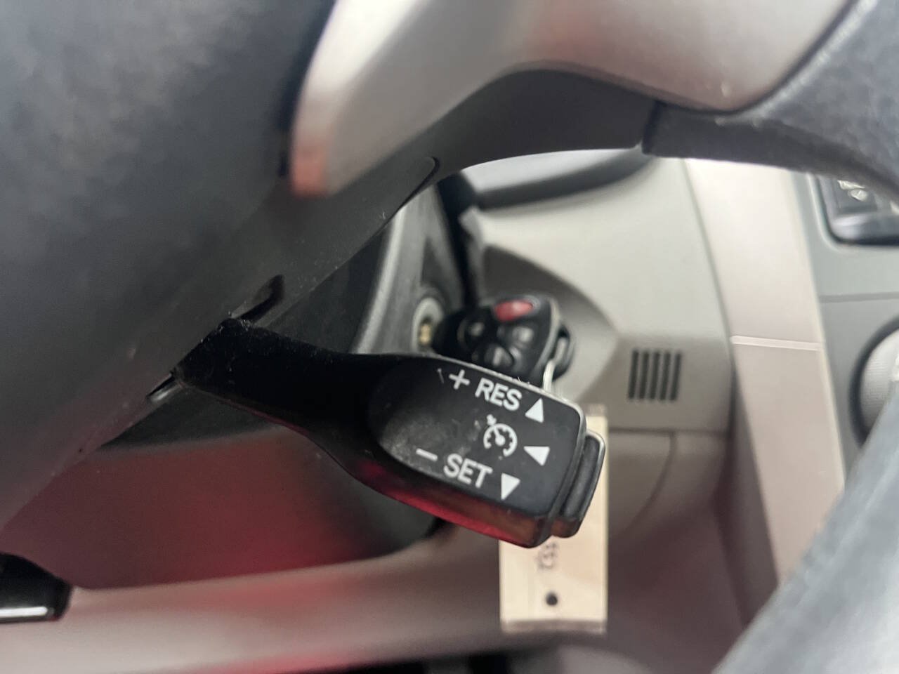 Used 2013 Toyota Corolla LE FWD image 32