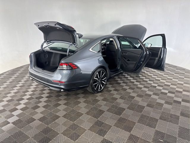 Used 2023 Honda Accord Touring image 17