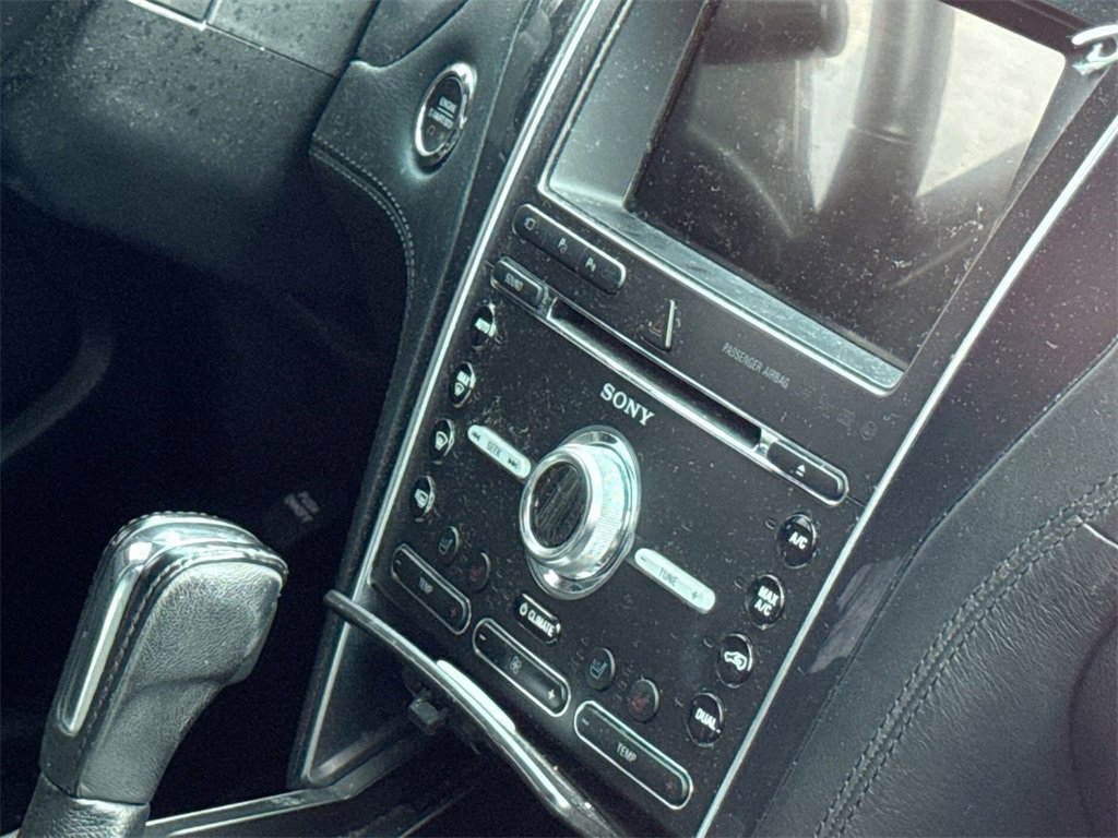 Used 2017 Ford Explorer Platinum image 14