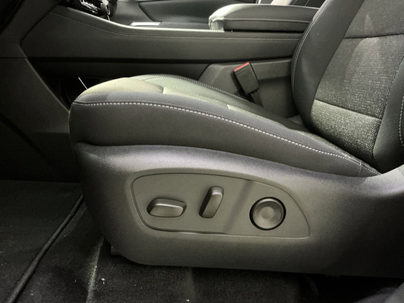 New 2026 Chevrolet Traverse LT image 22