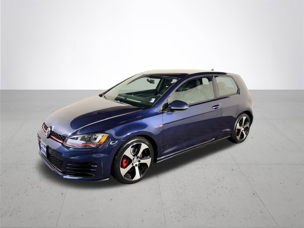 Used 2015 Volkswagen Golf 2-Door FWD image 2