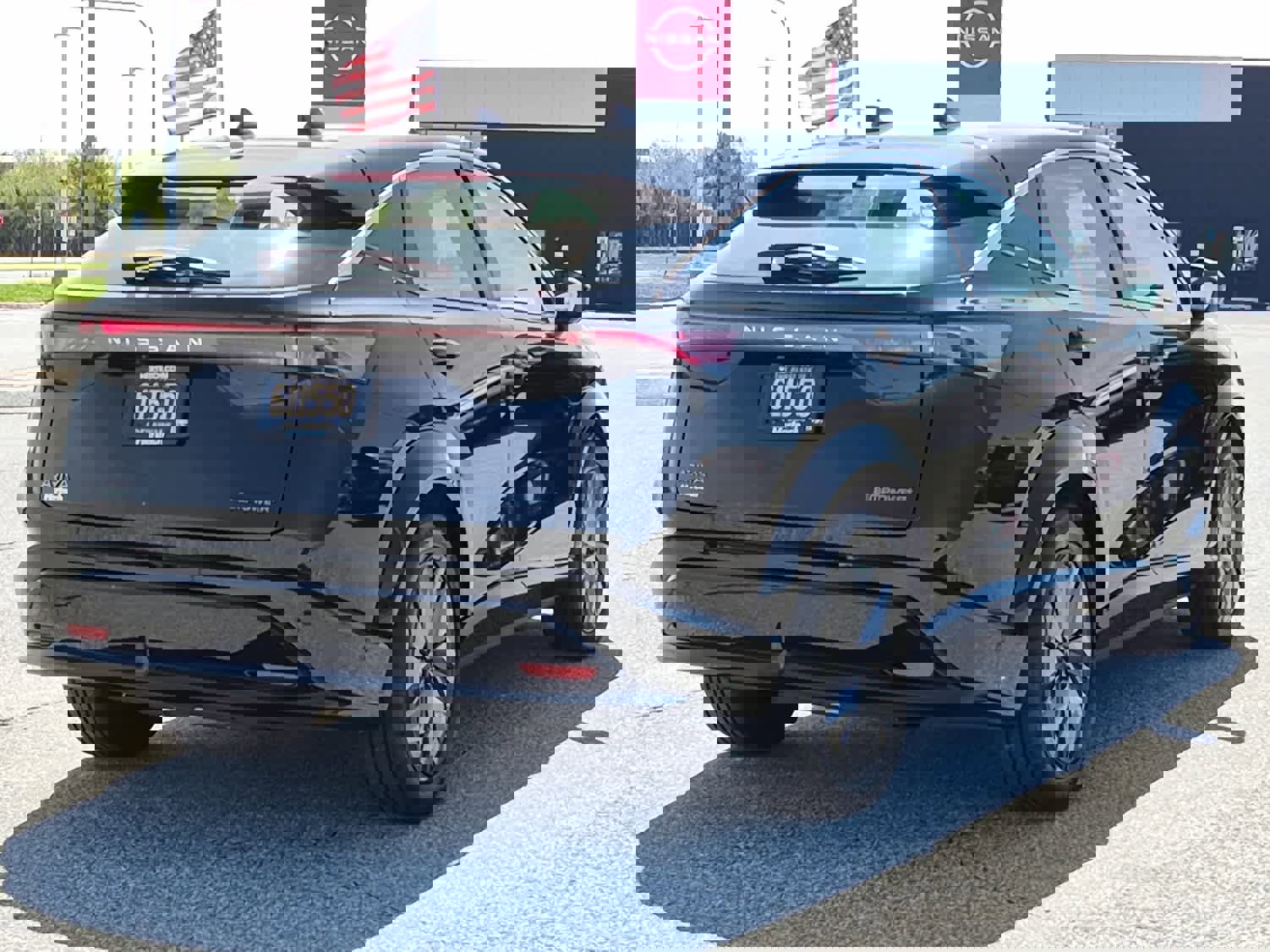 Used 2023 Nissan Ariya FWD image 3