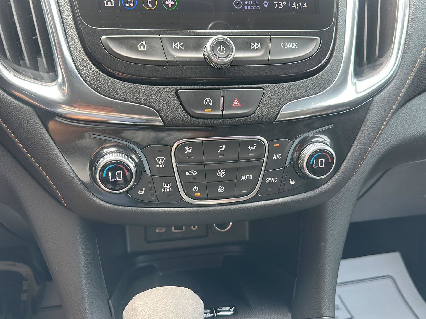 Used 2024 Chevrolet Equinox Premier FWD image 32
