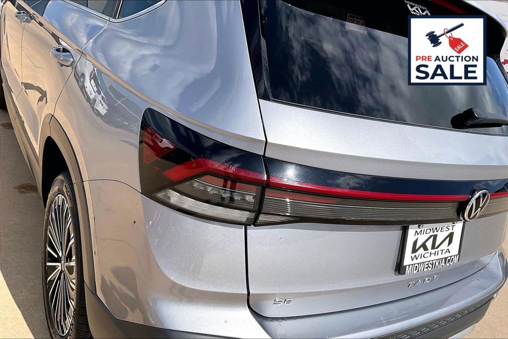 Used 2025 Volkswagen Taos SE FWD image 29