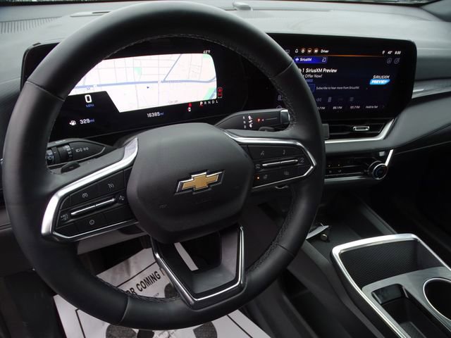 Used 2025 Chevrolet Equinox LT image 23