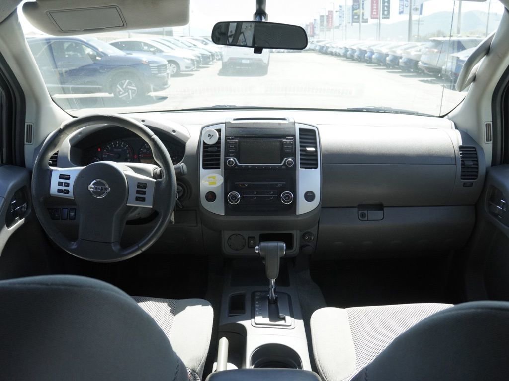Used 2017 Nissan Frontier SV image 20