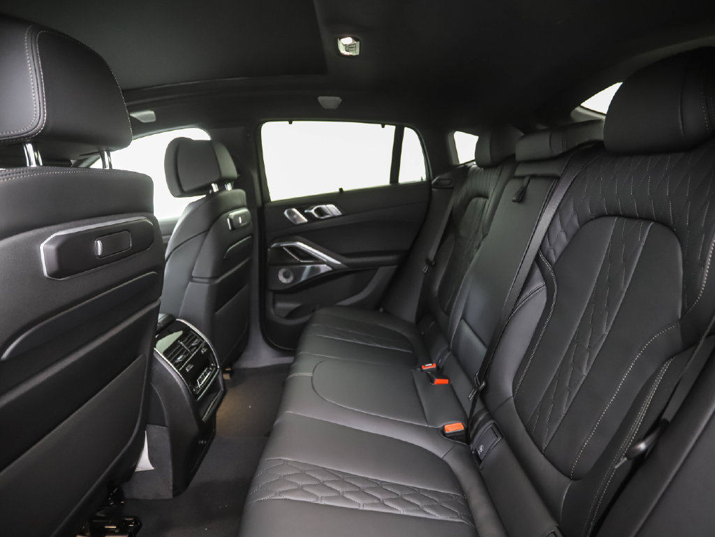 New 2027 BMW X6 M60i AWD/4WD image 22