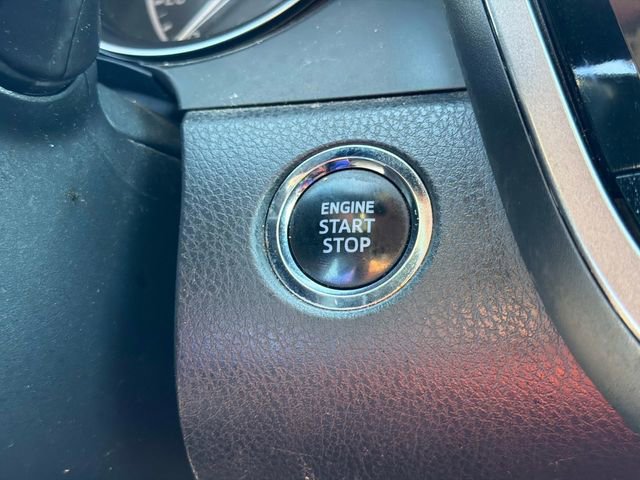 Used 2024 Toyota Camry SE w/ Convenience Package image 32