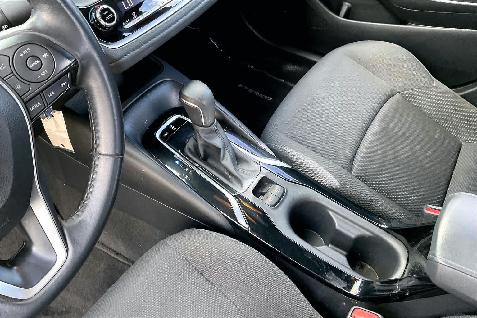 Used 2022 Toyota Corolla SE FWD image 15