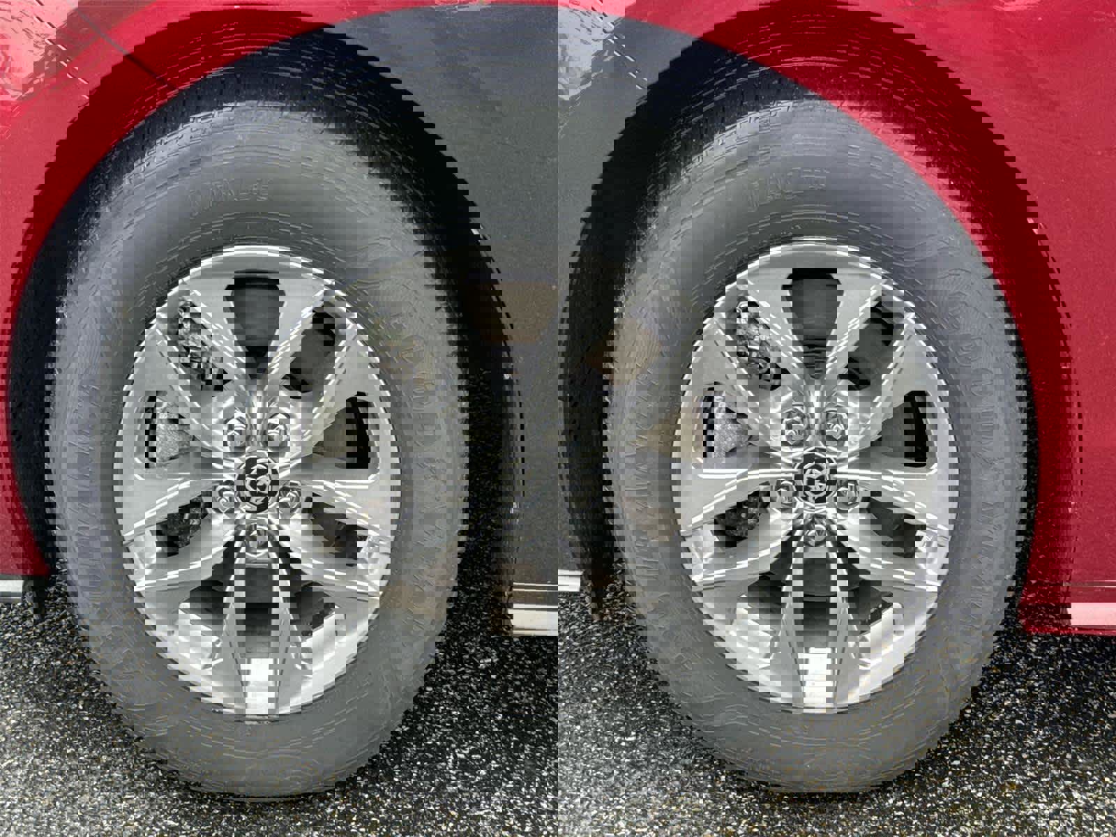 Used 2021 Toyota Sienna XLE w/ XLE Plus Package image 10