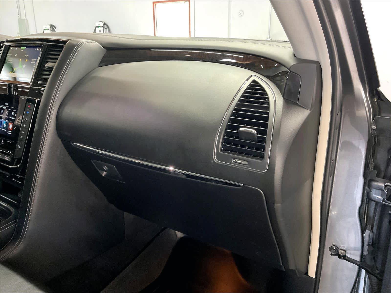Used 2021 INFINITI QX80 Luxe AWD/4WD image 17